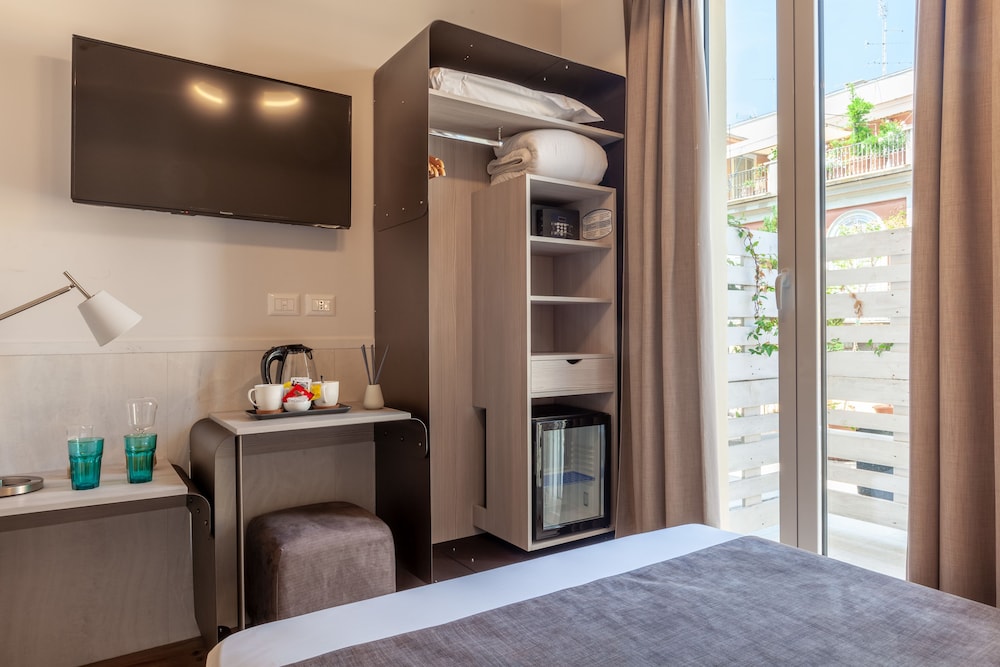 HOTEL RESIDENZA CAVALLINI 20/32