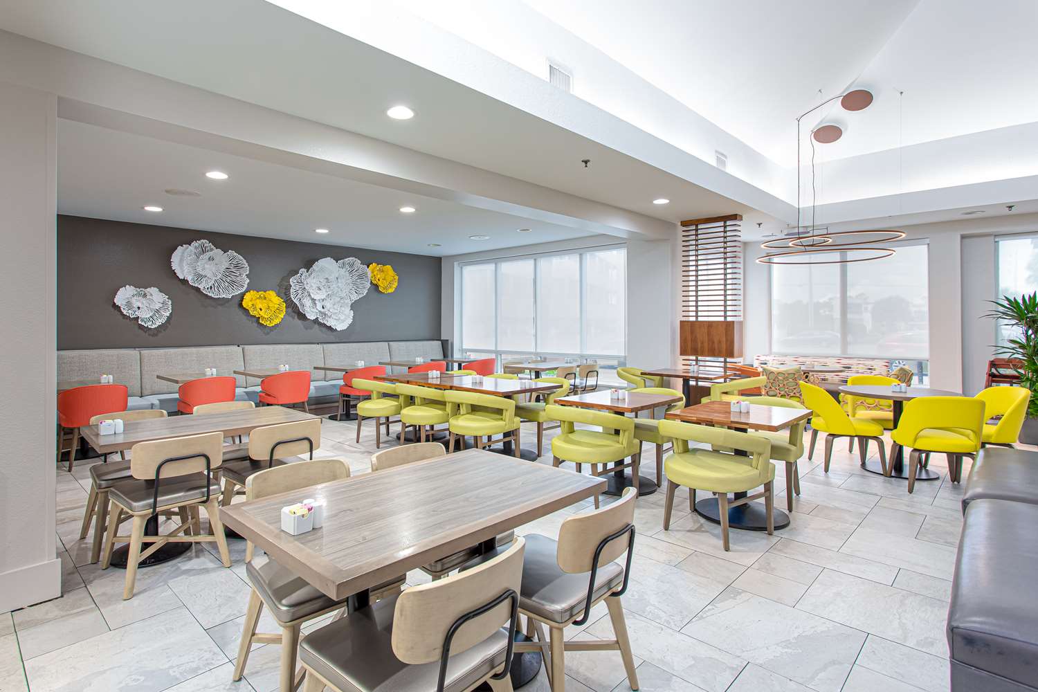 restaurant cafeteria