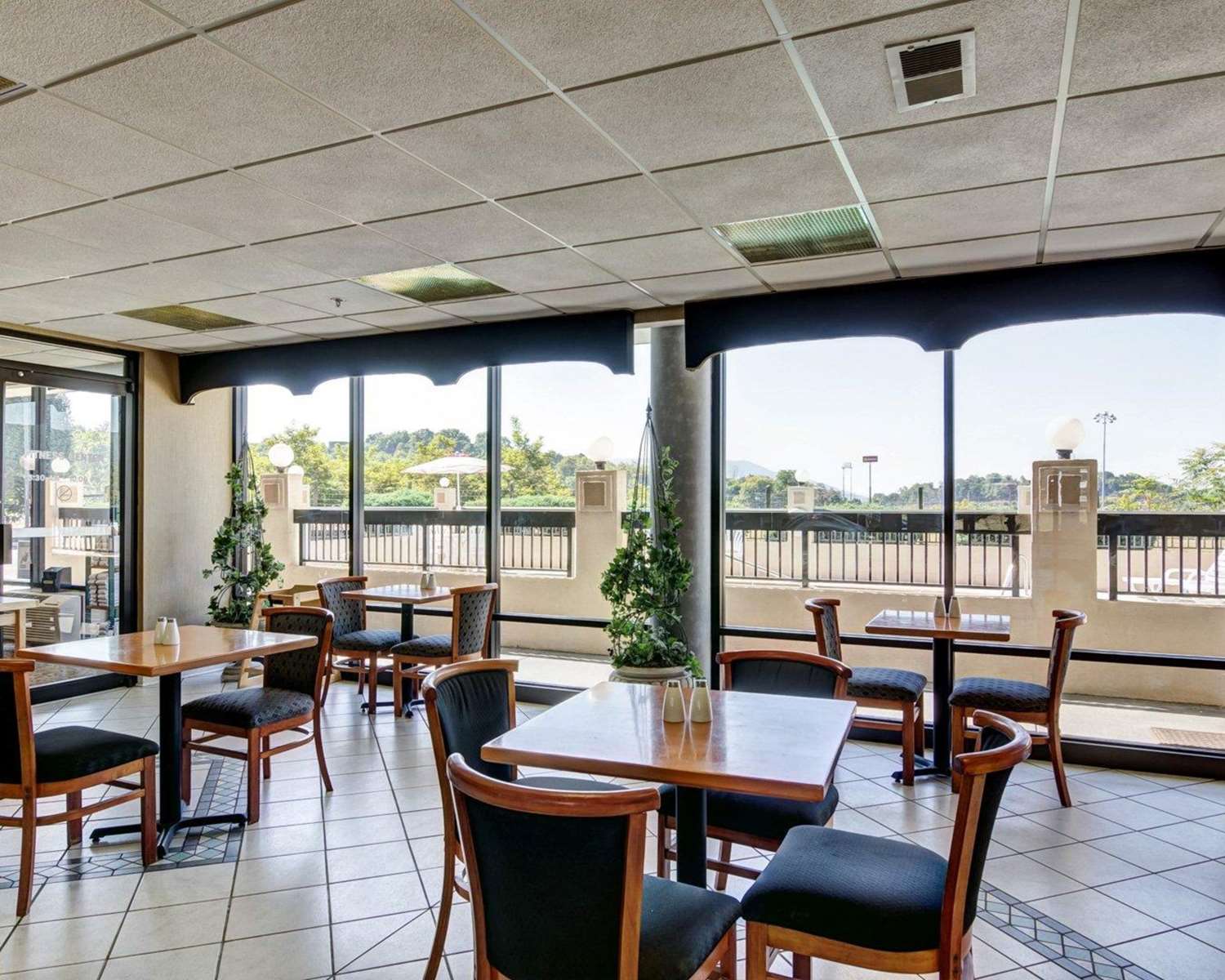 Quality Inn Troutville Roanoke North 31/43