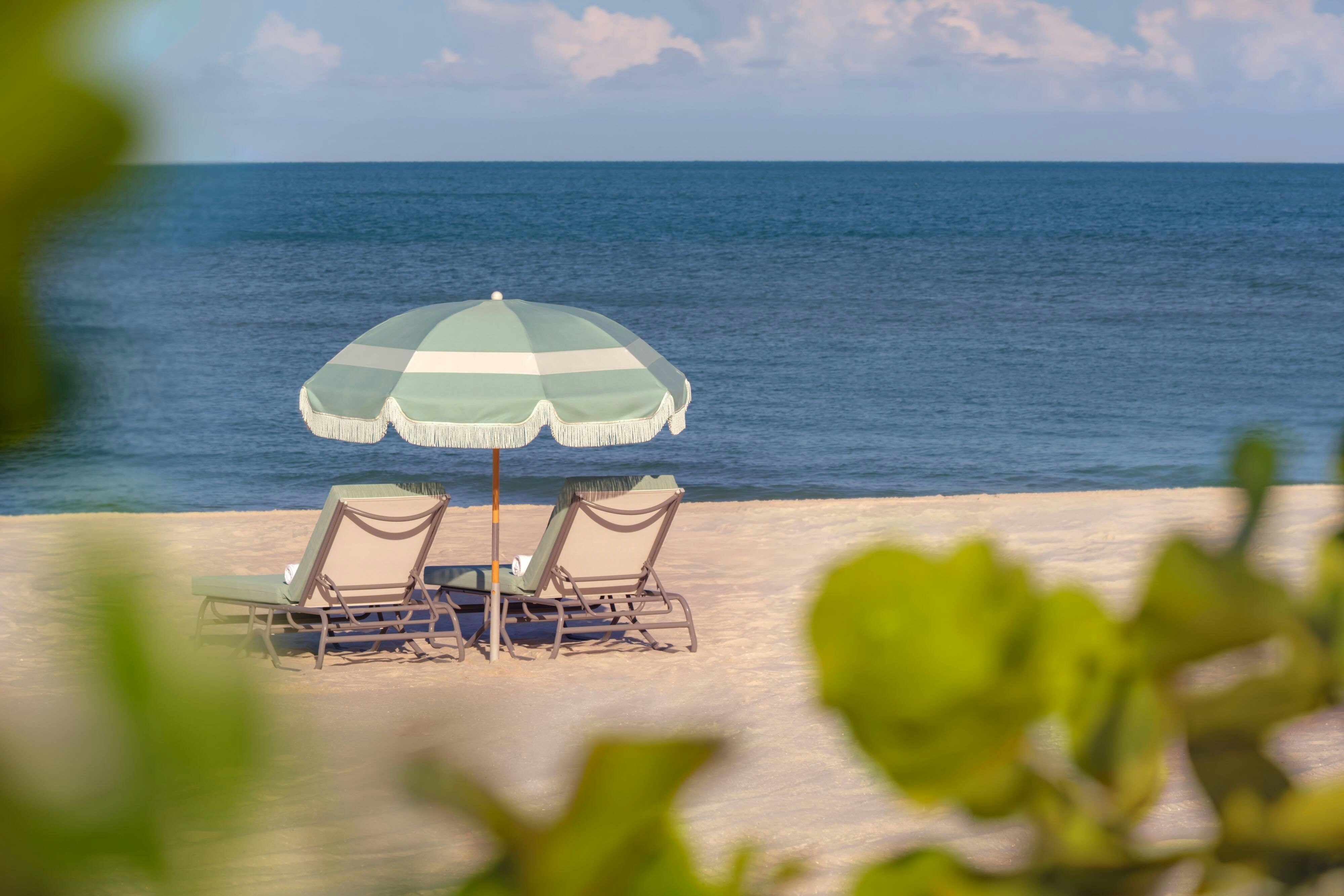 Ritz Carlton Naples 54/64