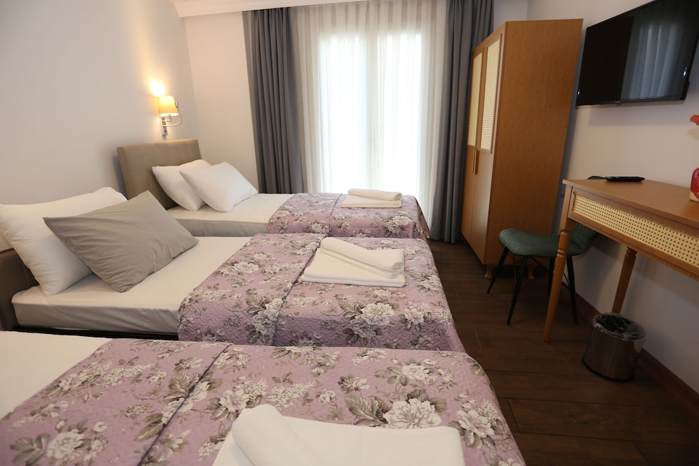 Atacesme Hotel 6/27