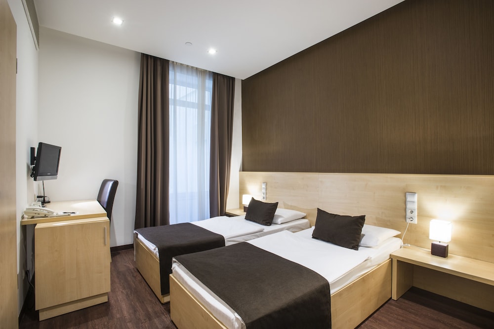 Promenade Hotel by Mellow Mood Hotels 10/31