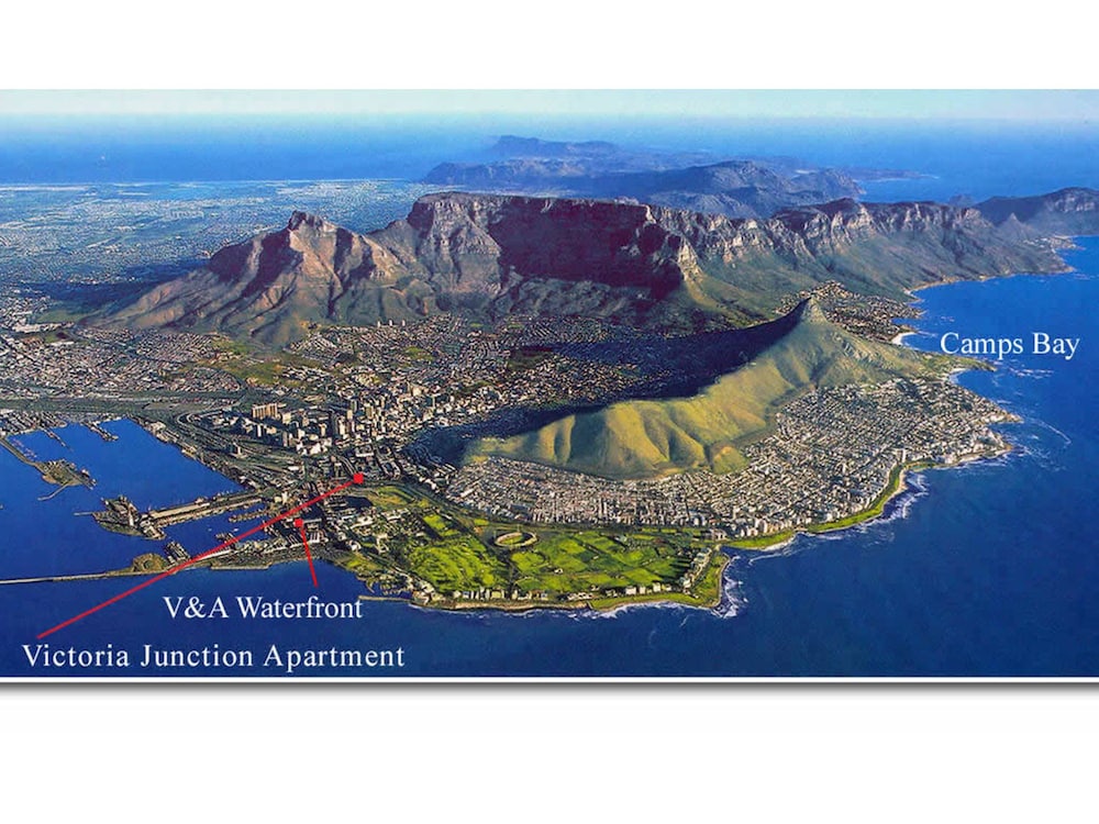 Chic Loft In The Heart Of Cape Town 23/29