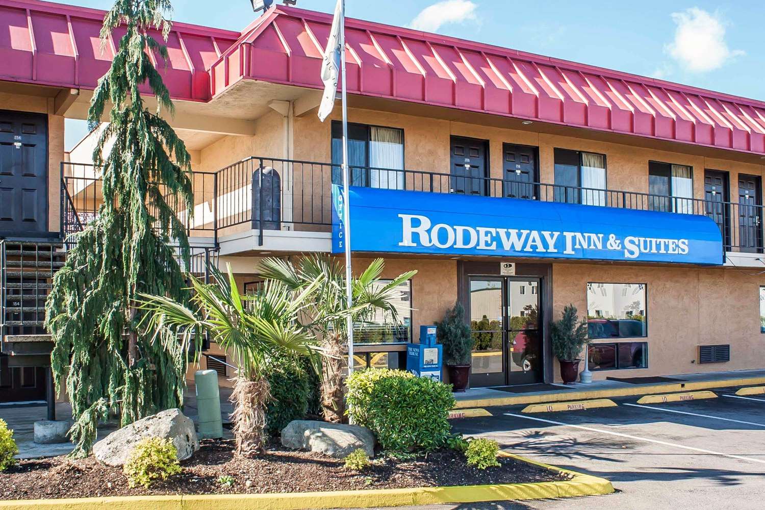Rodeway Inn & Suites 2/16