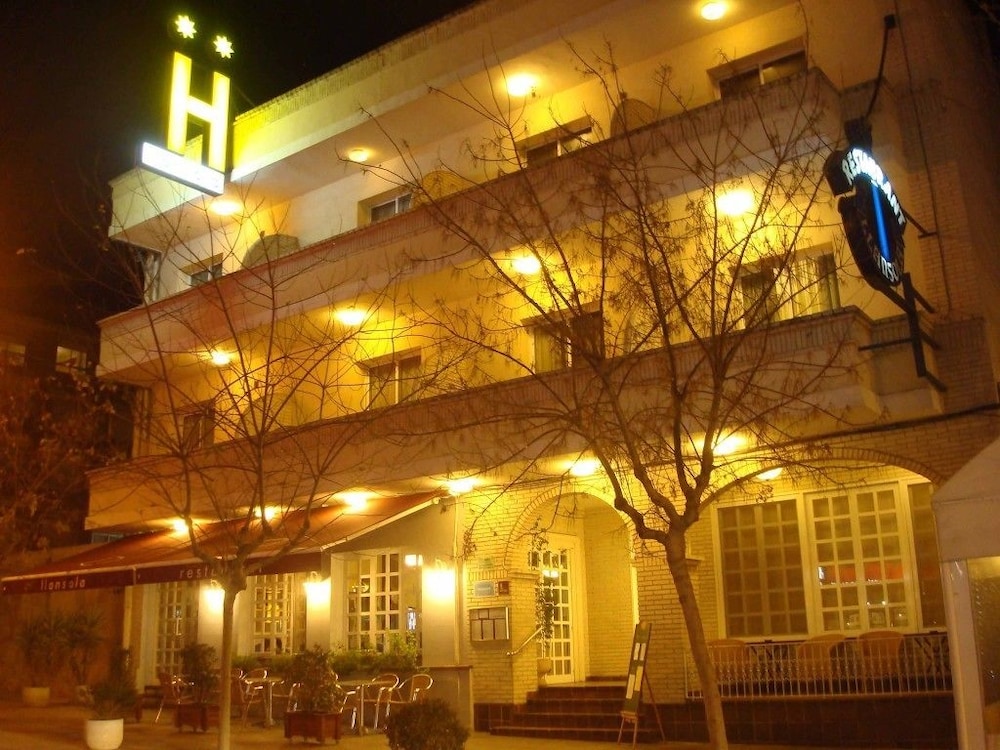 Hotel Llansola 2/67