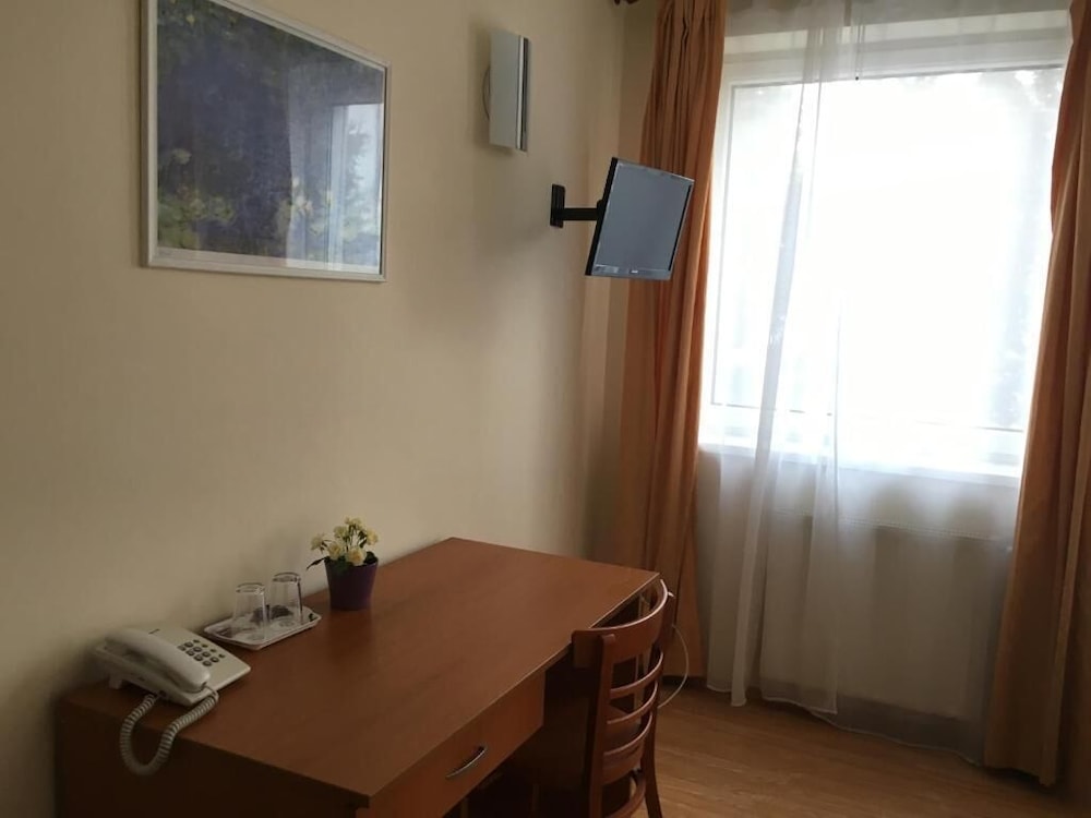 Hotel Ferihegy 18/30