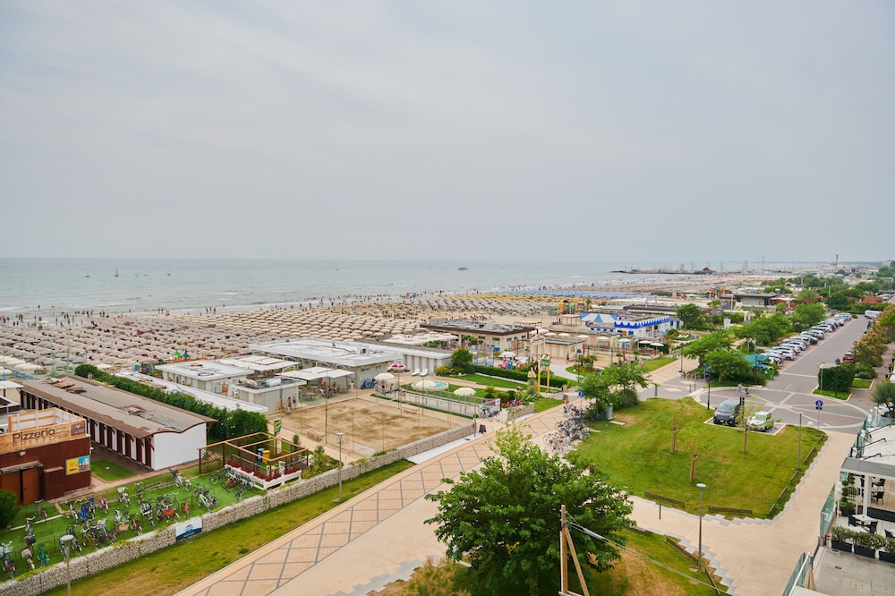 Hotel Caesar 37/43
