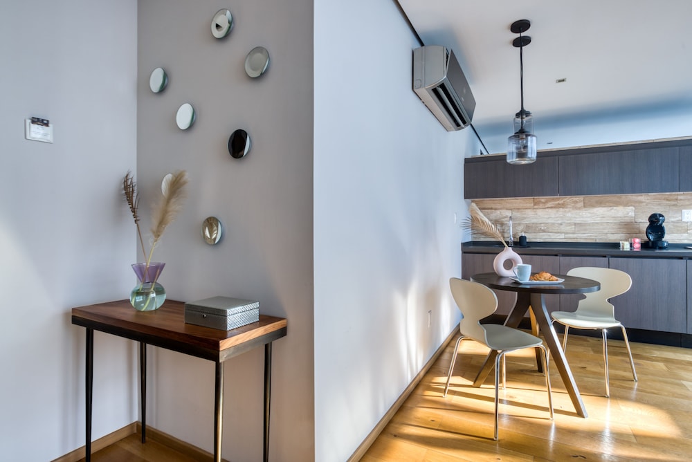 AR 218 Hotel by ULIV 32/58