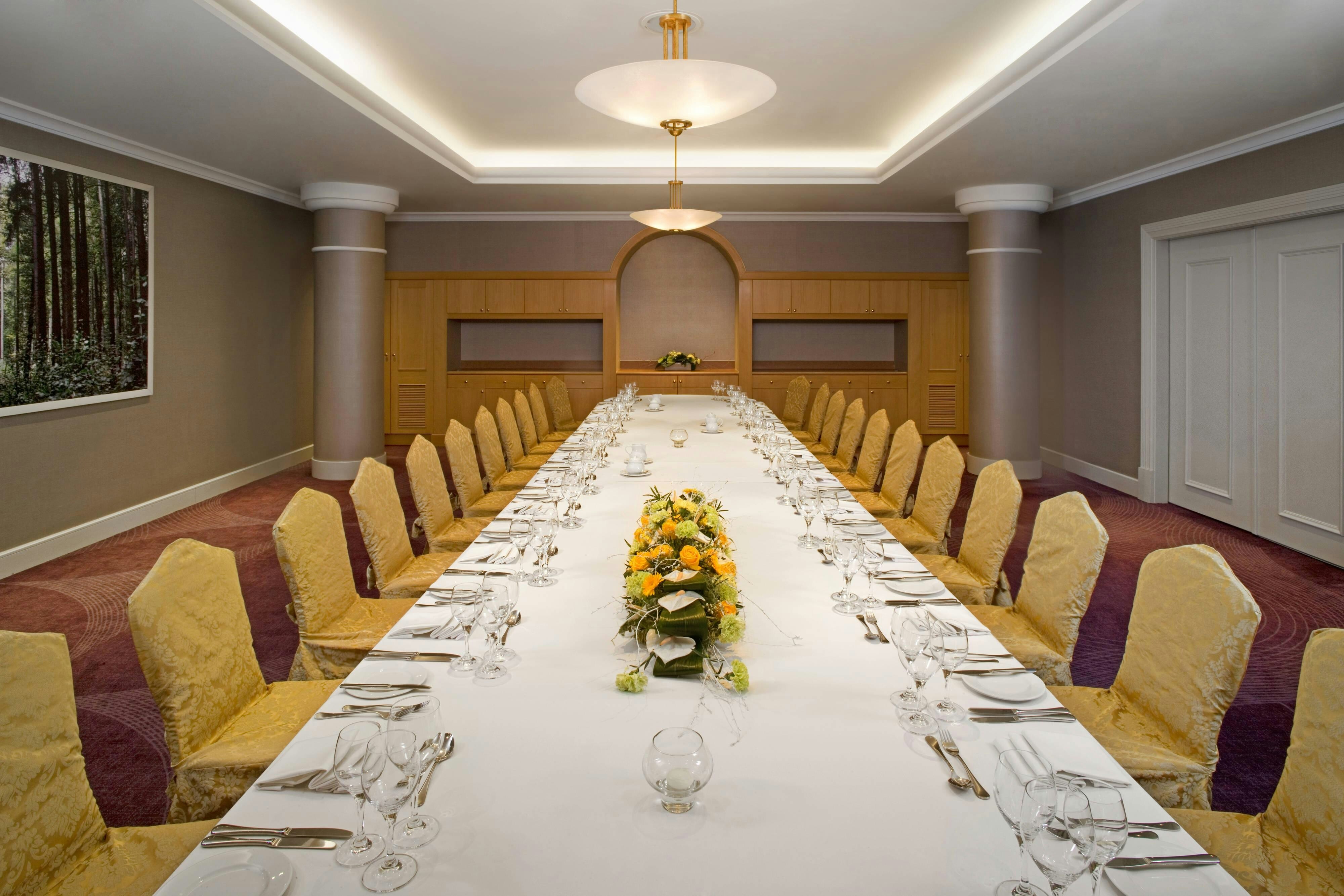 Sheraton Grand Warsaw 64/67