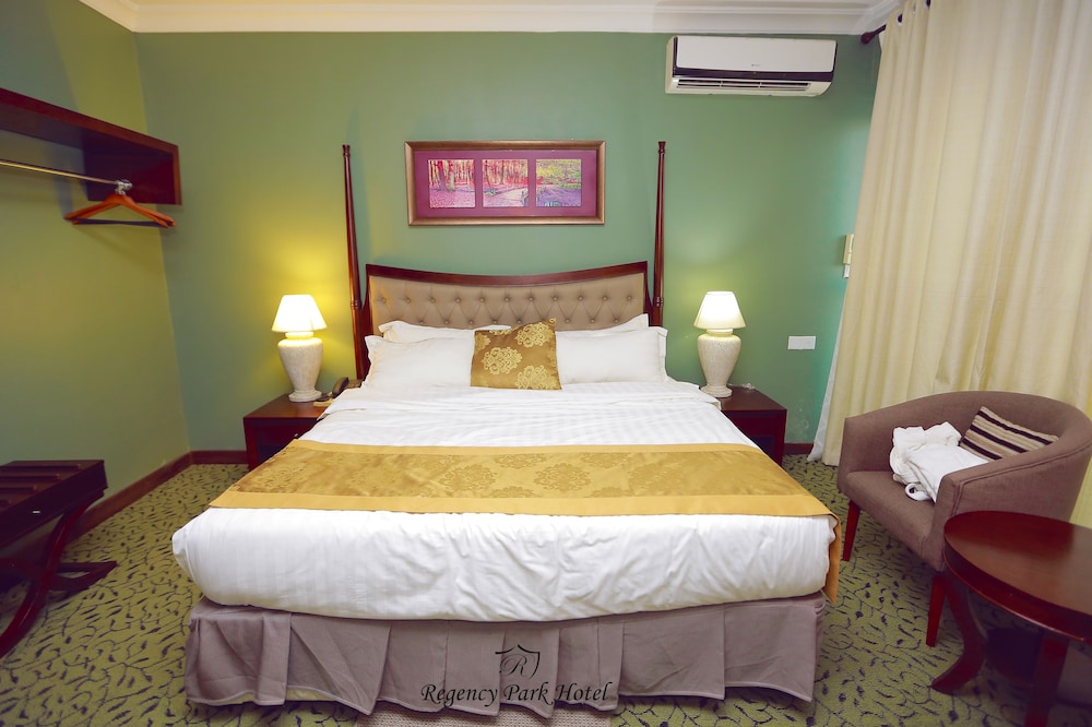 Regency Park Hotel 17/50