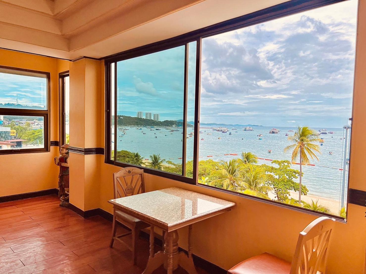 AA Hotel Pattaya 23/42
