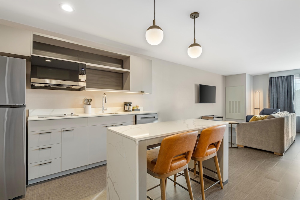 Homewood Suites by Hilton Walker Grand Rapids North 36/56
