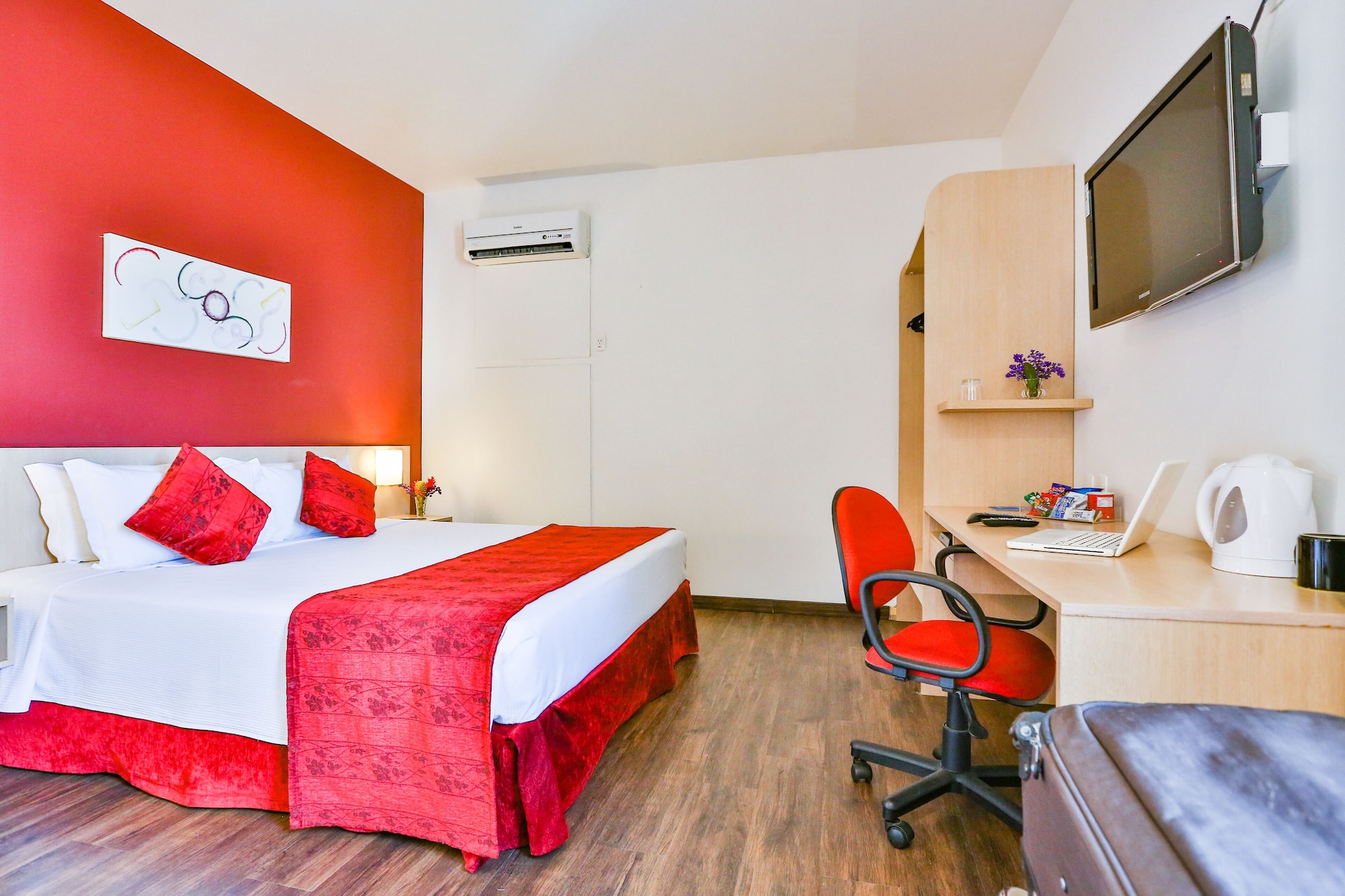 Deluxe, Queen Bed, Comfort Hotel Joinville 3/10