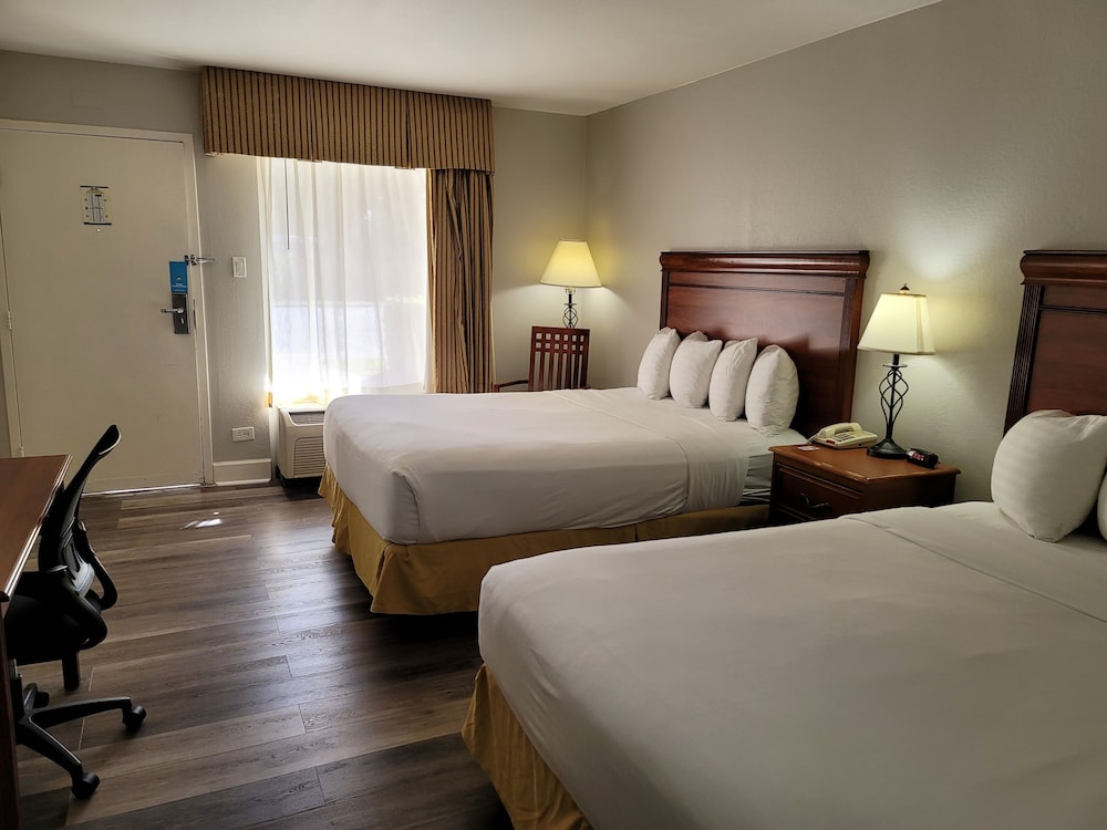 Days Inn by Wyndham Port Charlotte/Punta Gorda 28/50