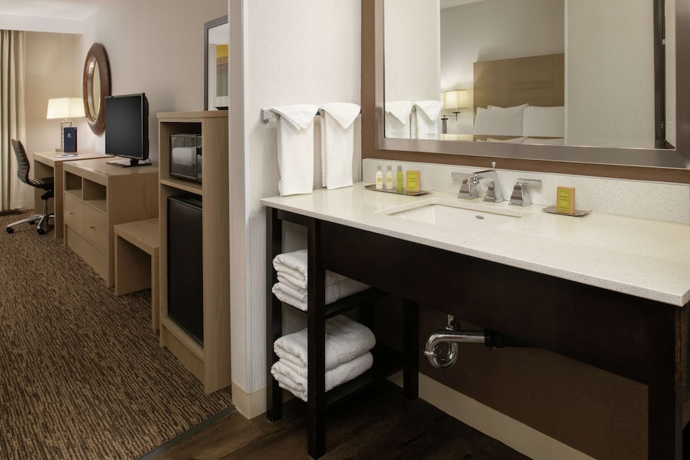 DoubleTree by Hilton Hotel Portland - Tigard 27/28