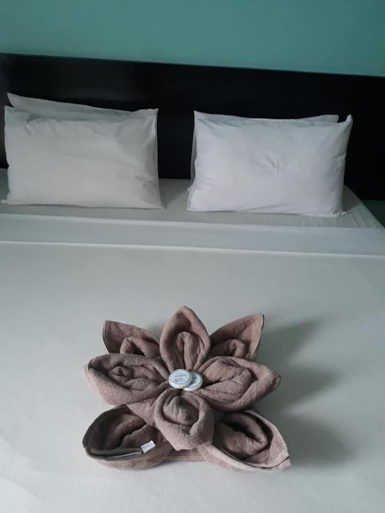 Coron Visitors Hotel photo4