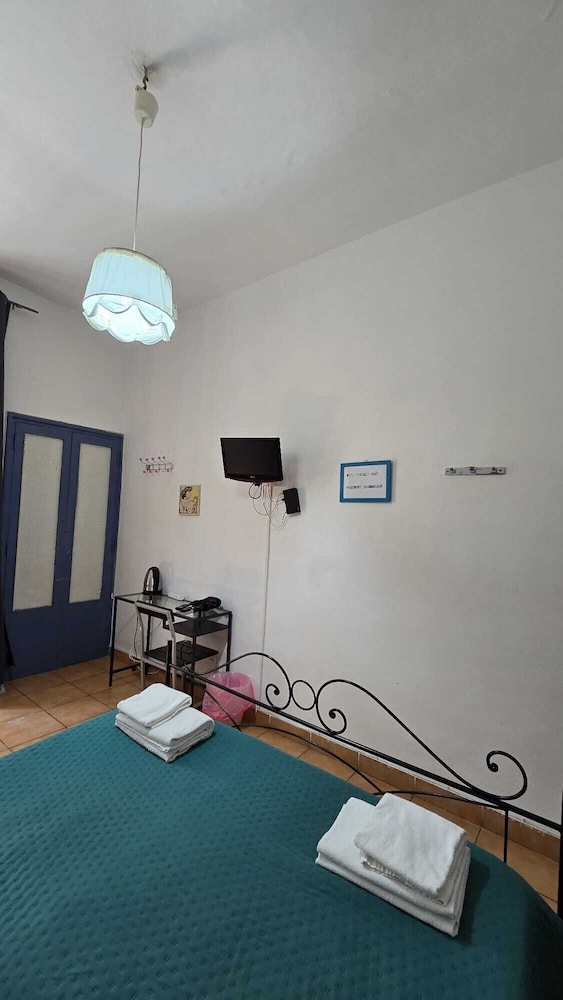 Meltin' Rome Guesthouse 26/40
