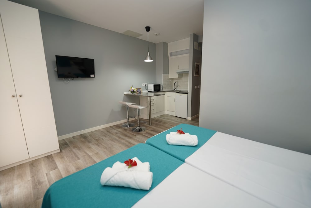 RF Bambi Apartments - Adults Only 24/32