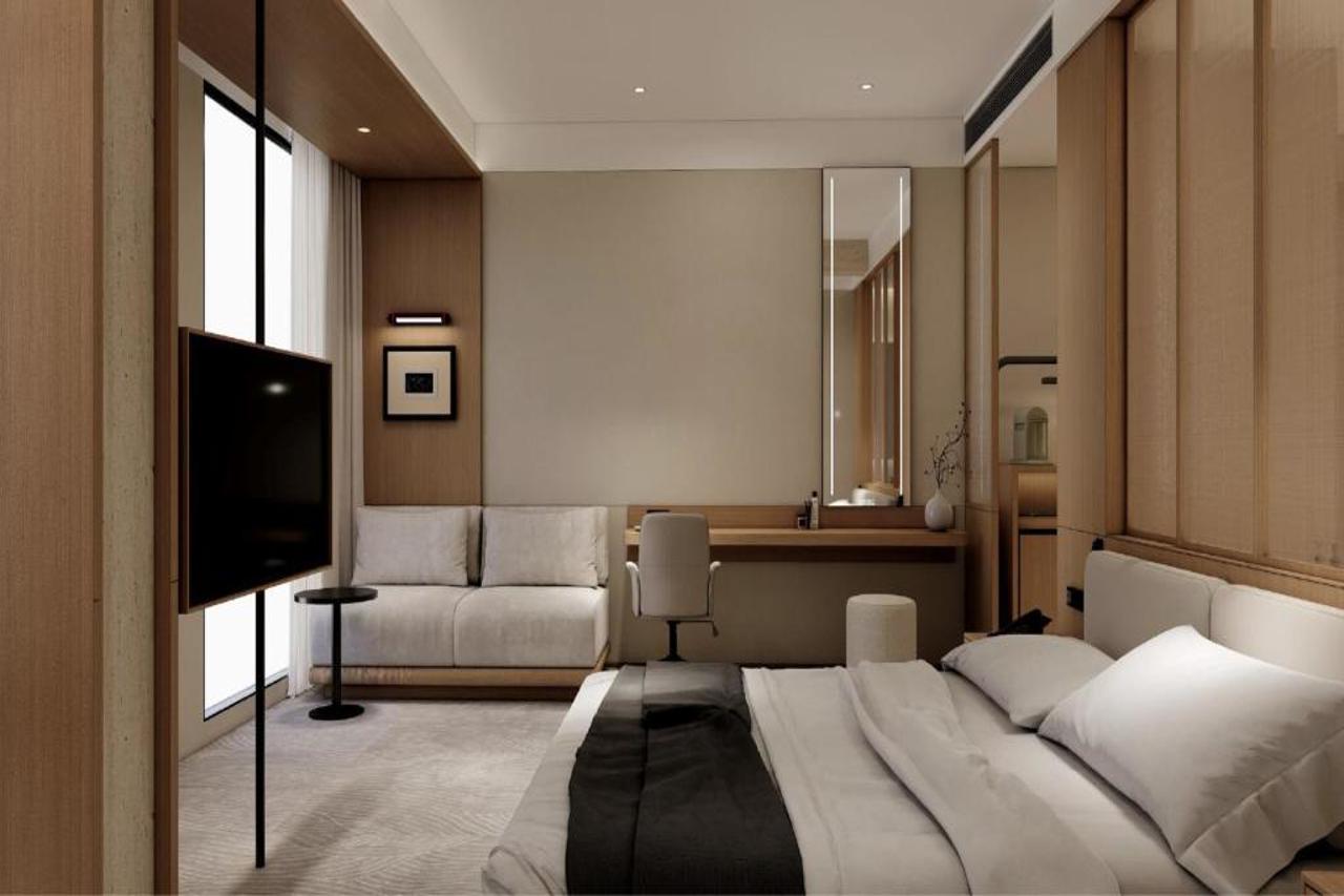Manhattan Grand Hotel 3/12