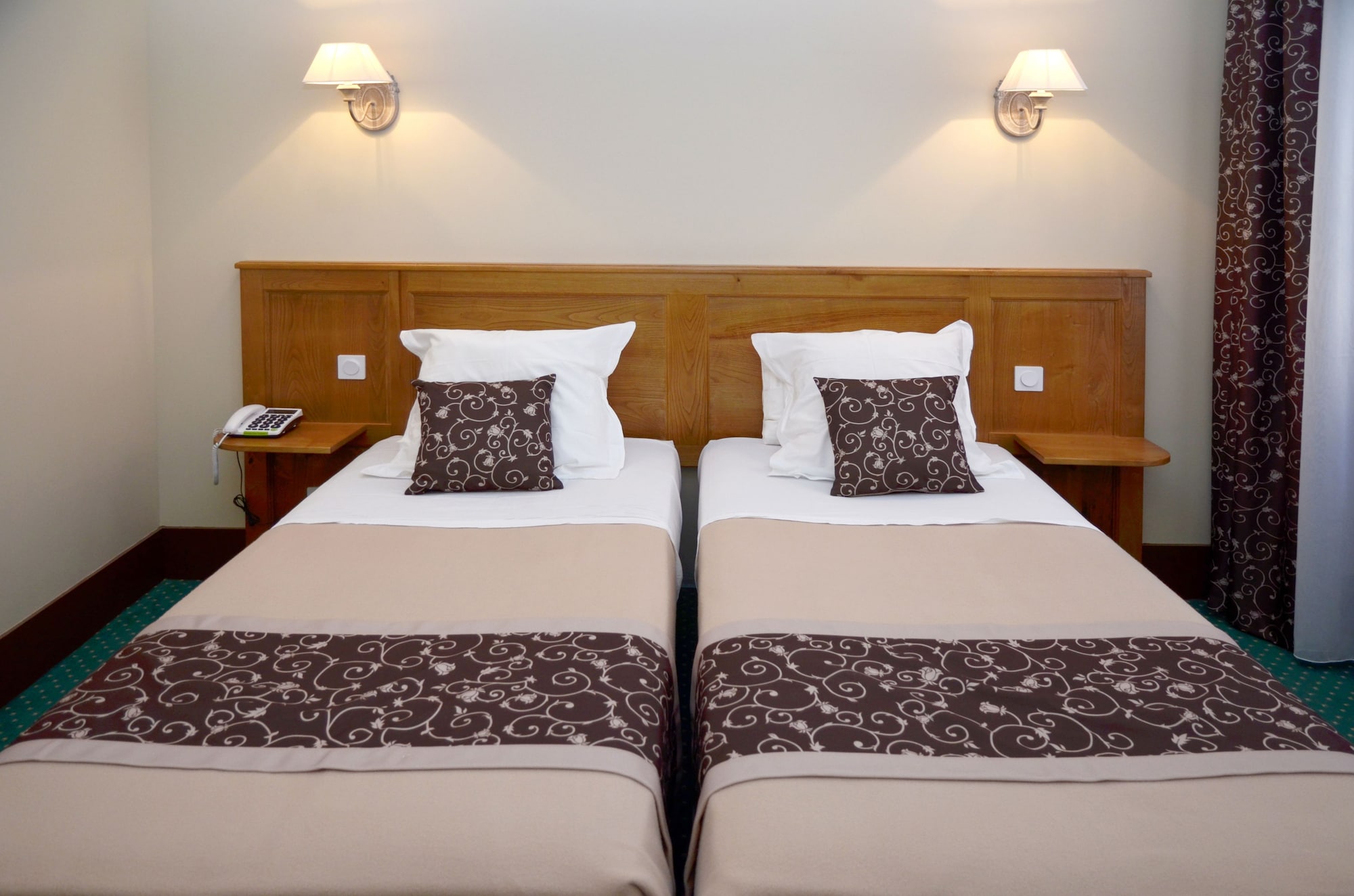 STANDARD, TWIN BEDS