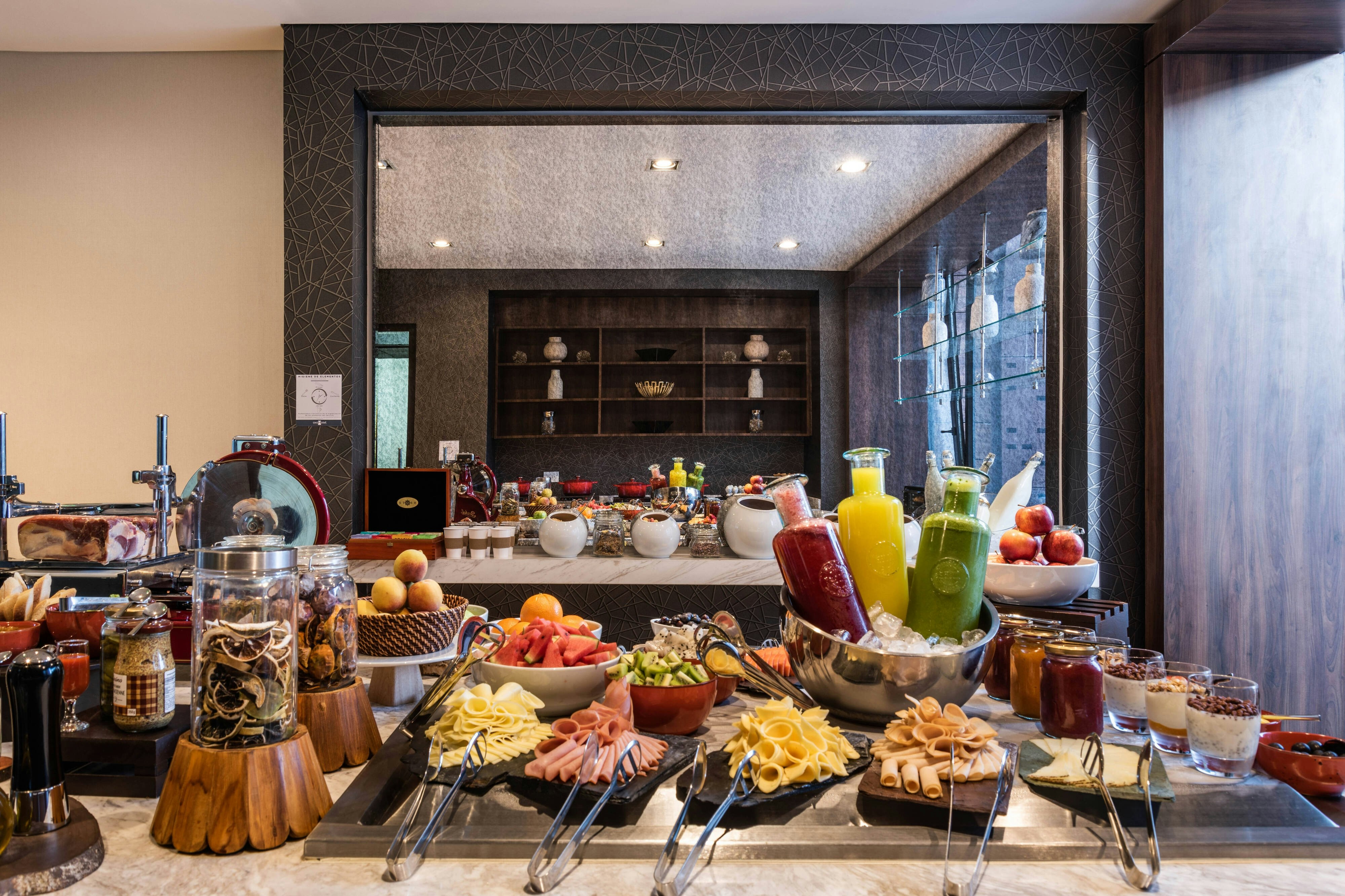 AC Hotel by Marriott Bogota Zona T 48/59