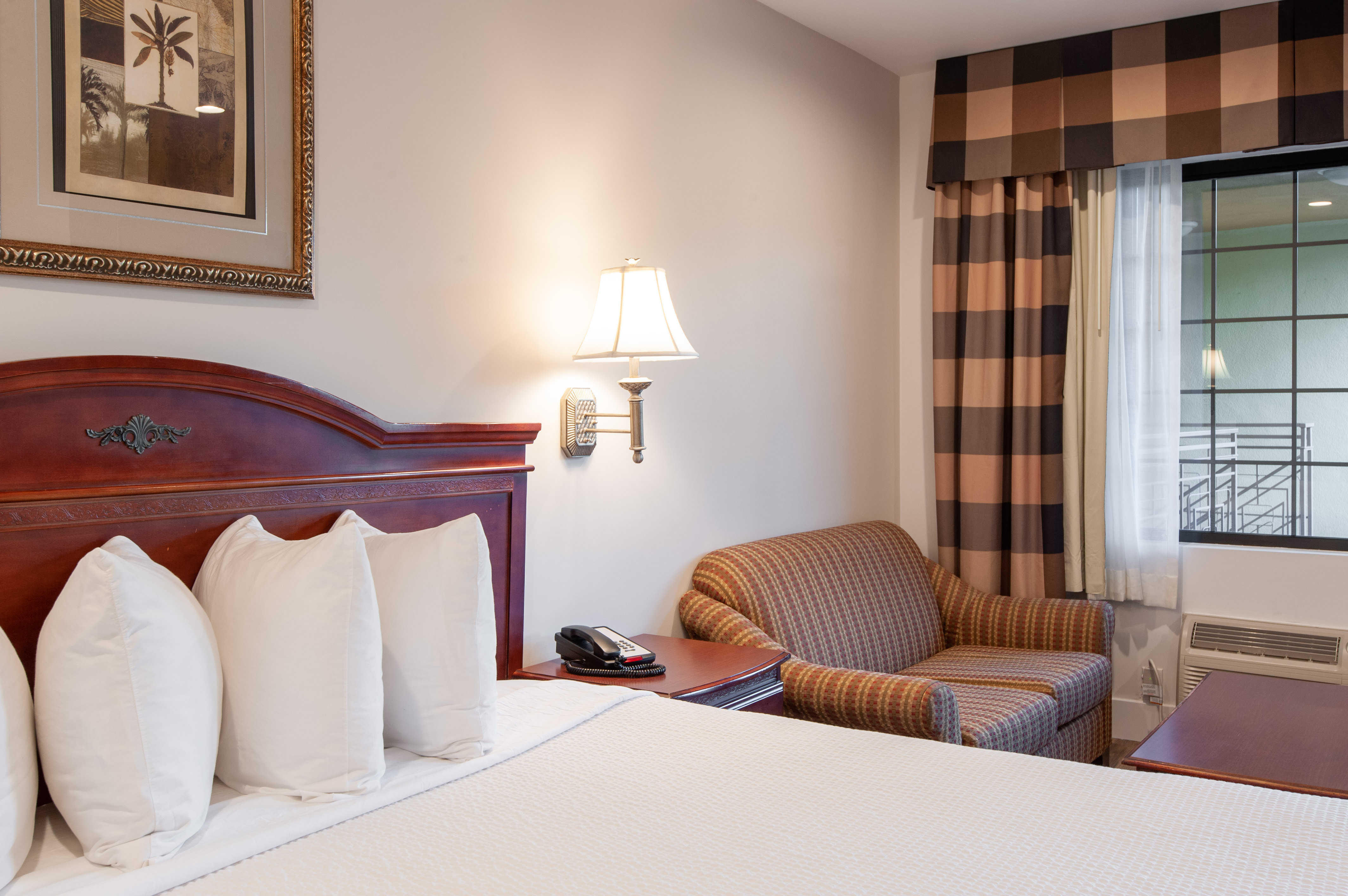 Studio City Court Yard Hotel 47/64