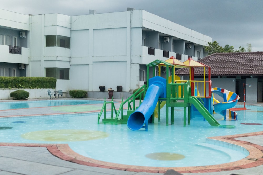 Green Valley Resort 28/35