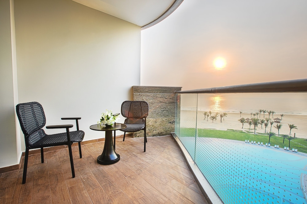 Vinpearl Resort and Golf Nam Hoi An 53/78