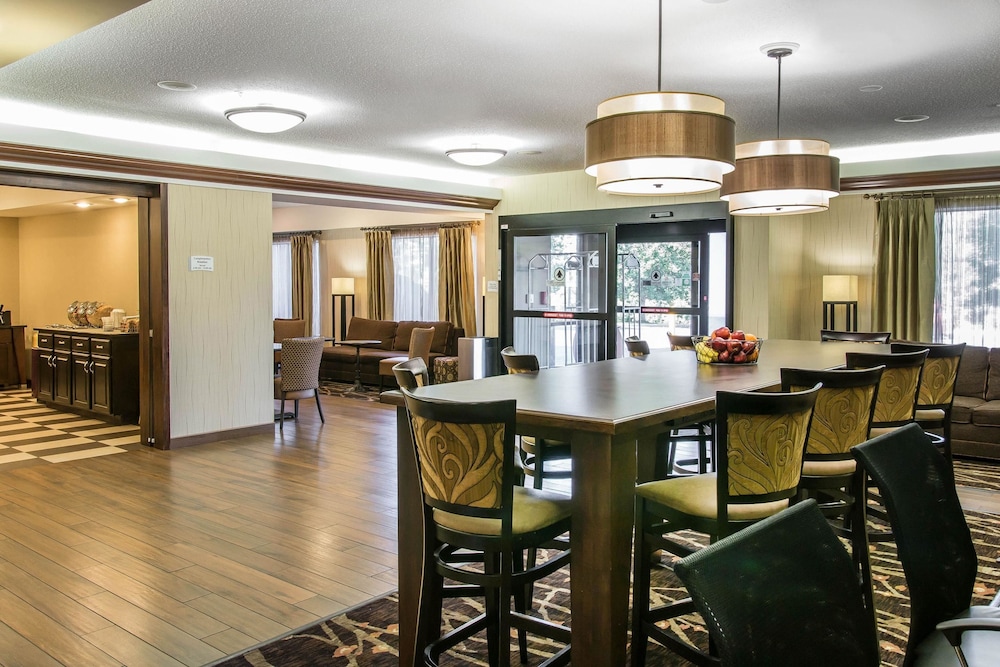 Holiday Inn Express Fremont by IHG 43/50