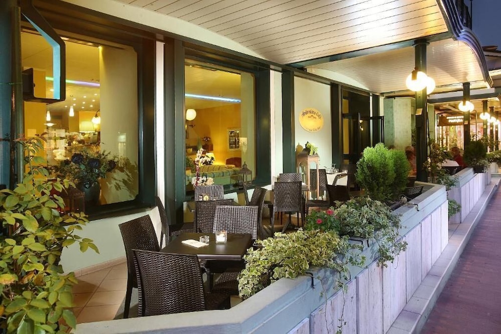 Ambrosiano Hotel 20/31
