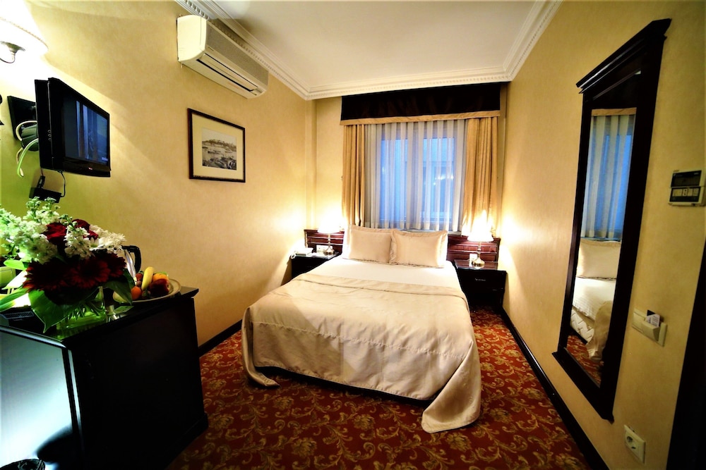 Pera Rose Hotel 18/78