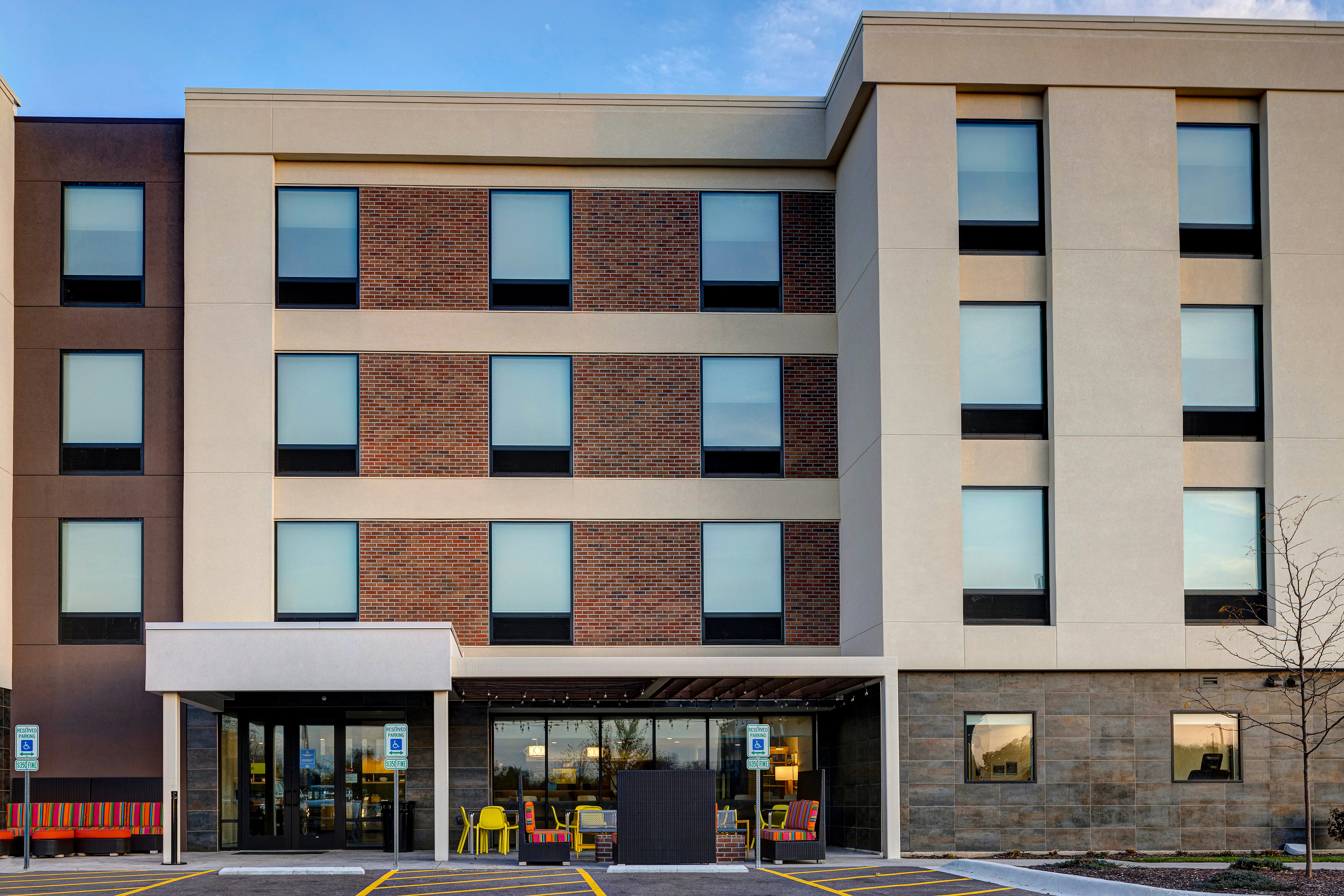Home2 Suites By Hilton Dekalb — 2