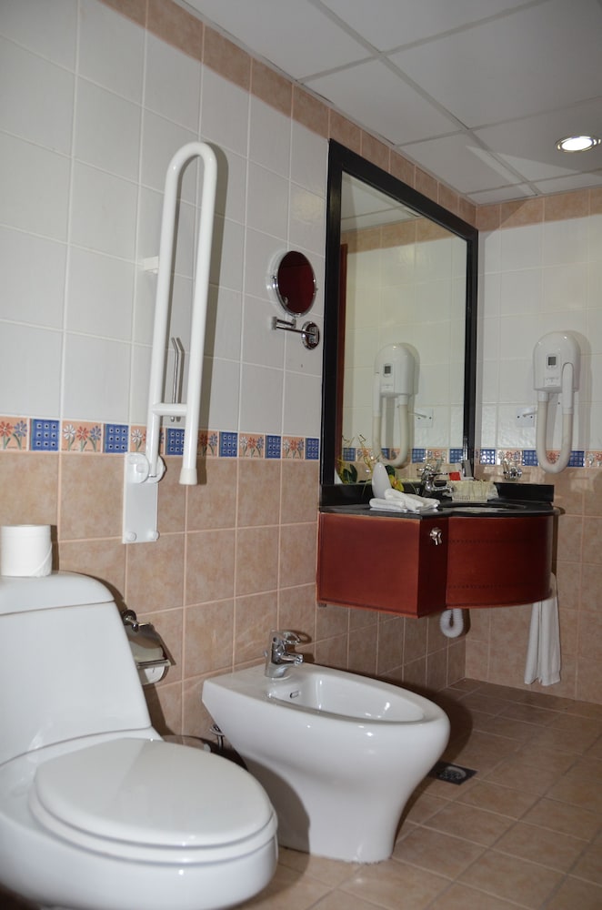 Pars International Hotel 56/58