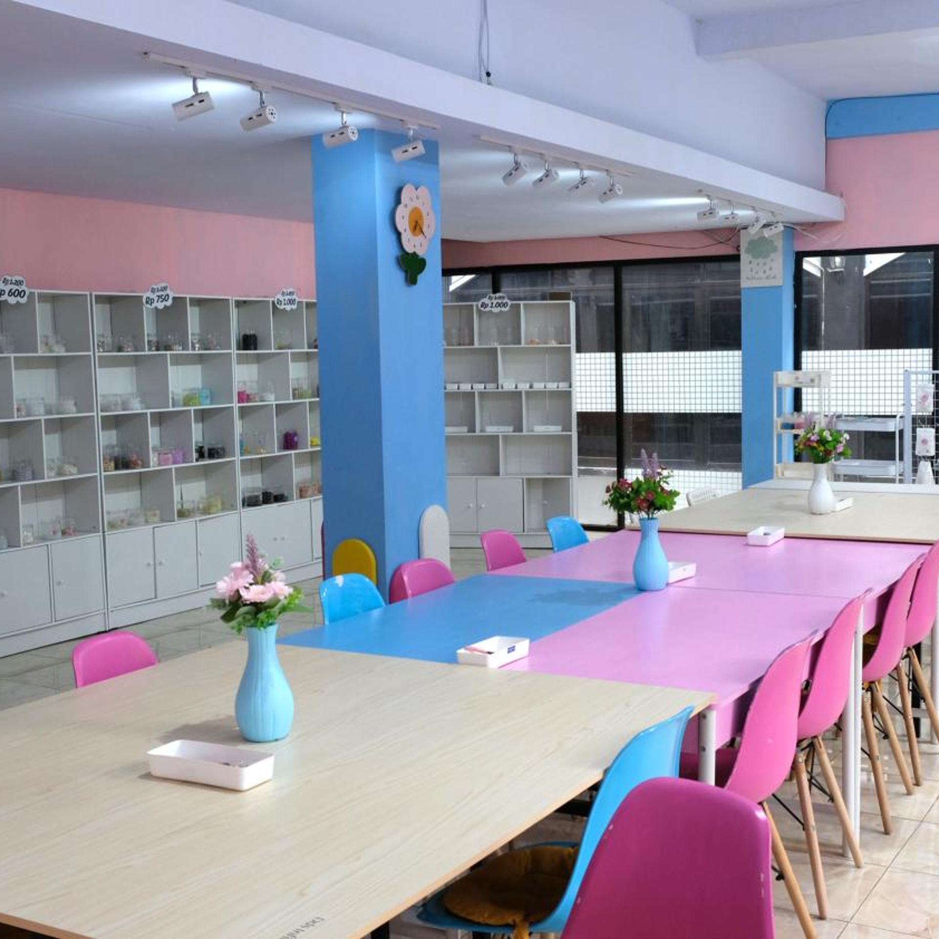 Jember Town Square Apartment by Calli Rooms 38/49