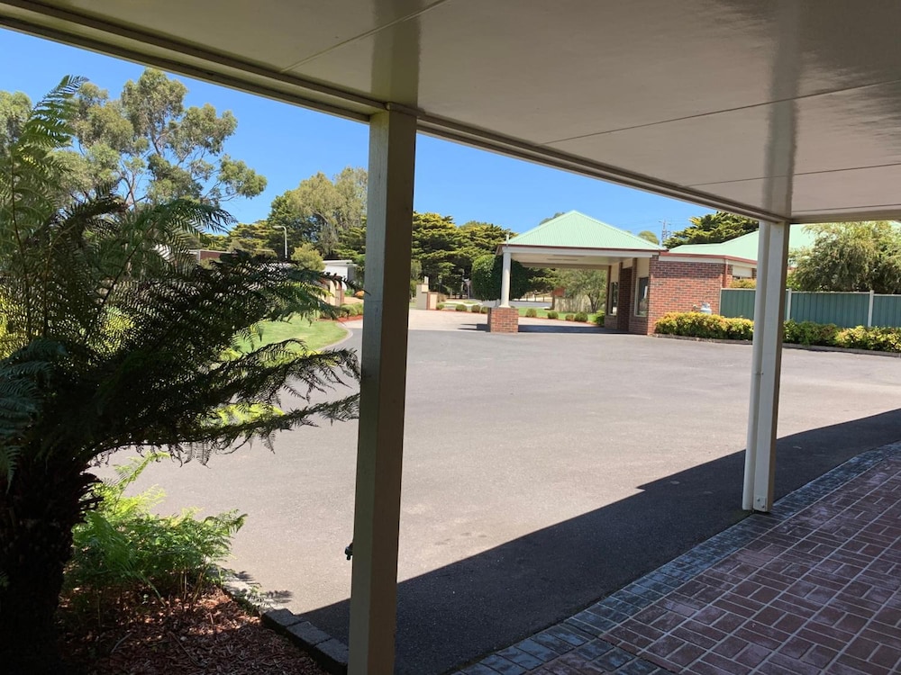 Arthur Phillip Motor Inn 31/36