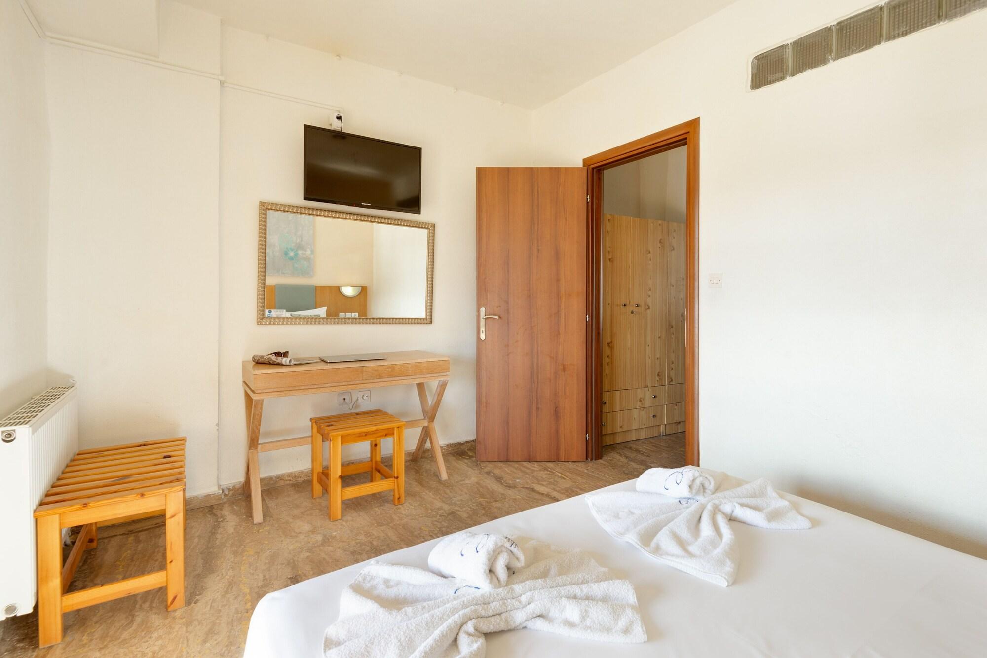 Regos Resort Hotel 17/78