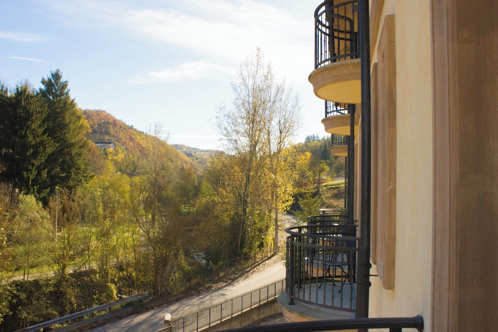 Hotel Valentino 46/50