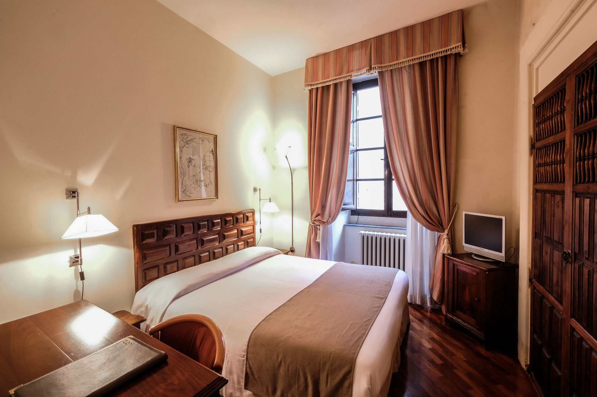 ECONOMY, DOUBLE BED