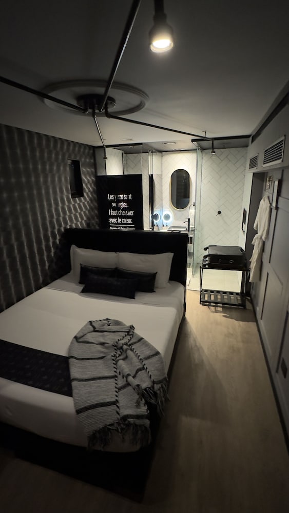 Hotel Helene 36/50
