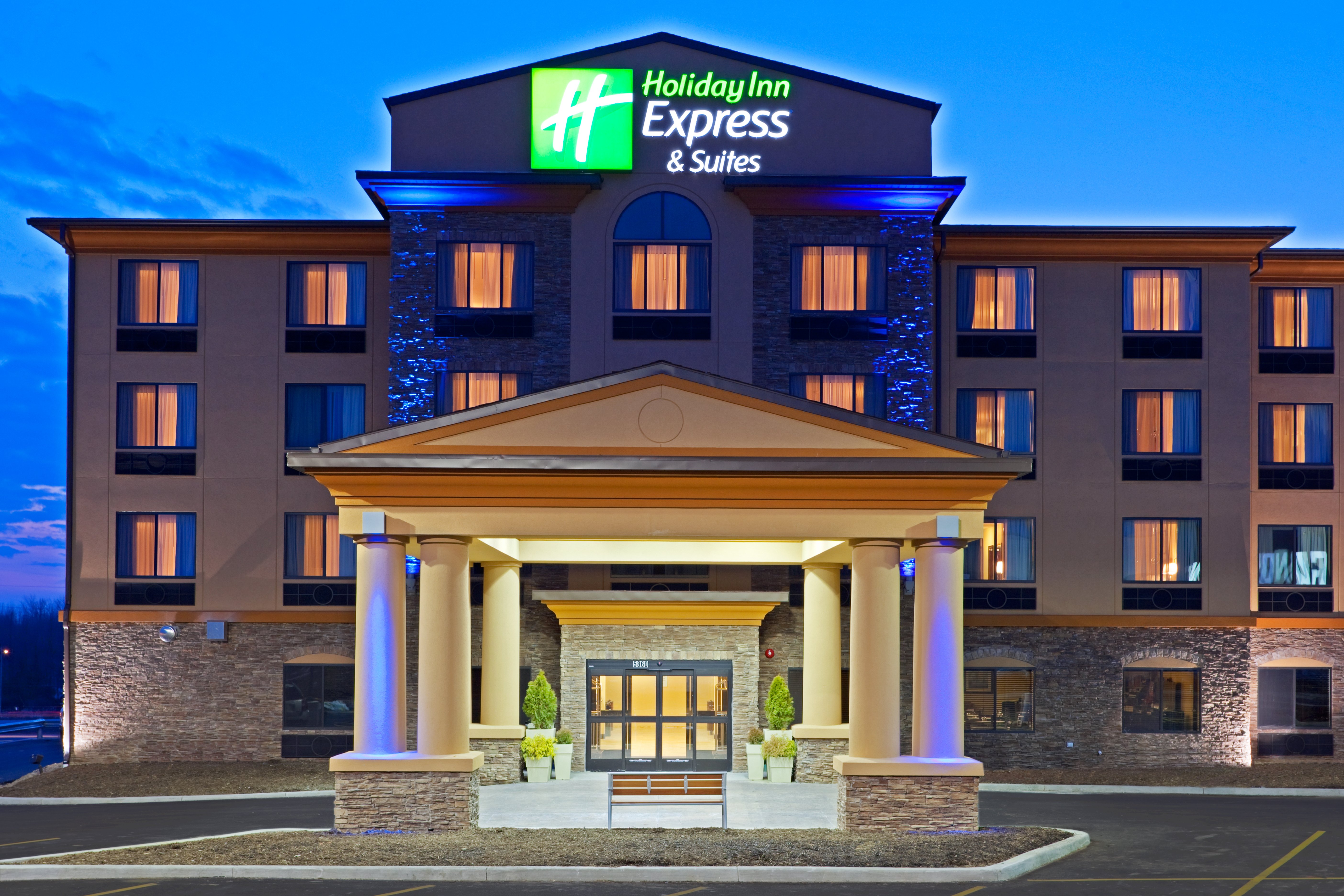 Holiday Inn Express & Suites Syracuse North - Airport Area 2/68
