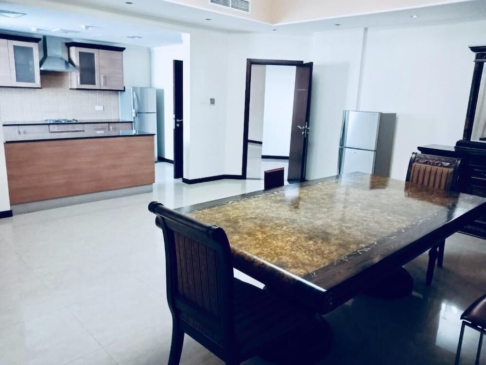 Marina Tower Juffair 32/40