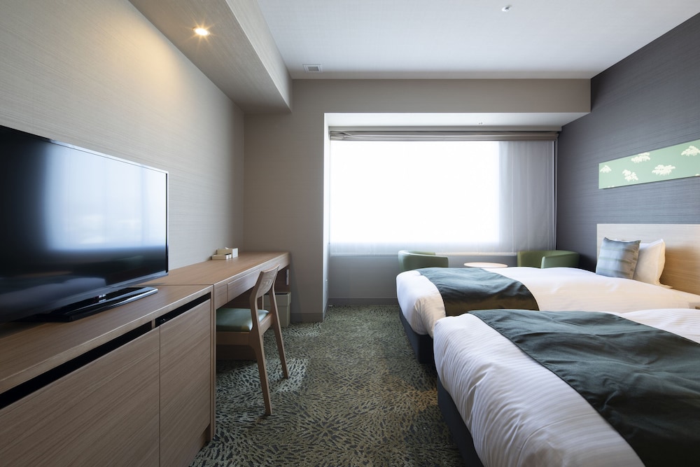 ROOM, TWIN BEDS