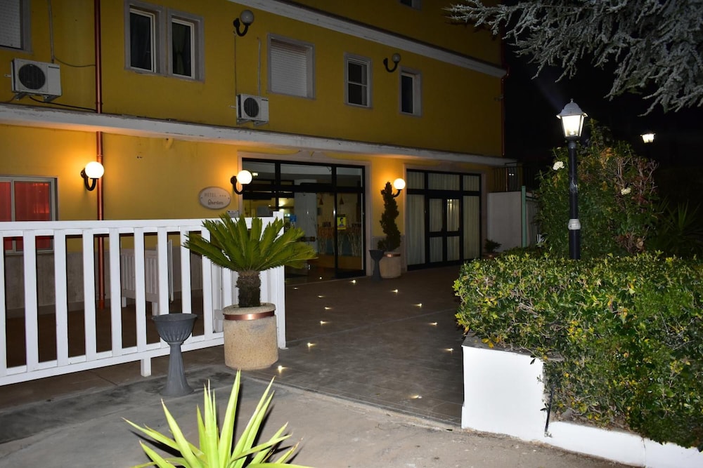 Hotel Garden 63/64