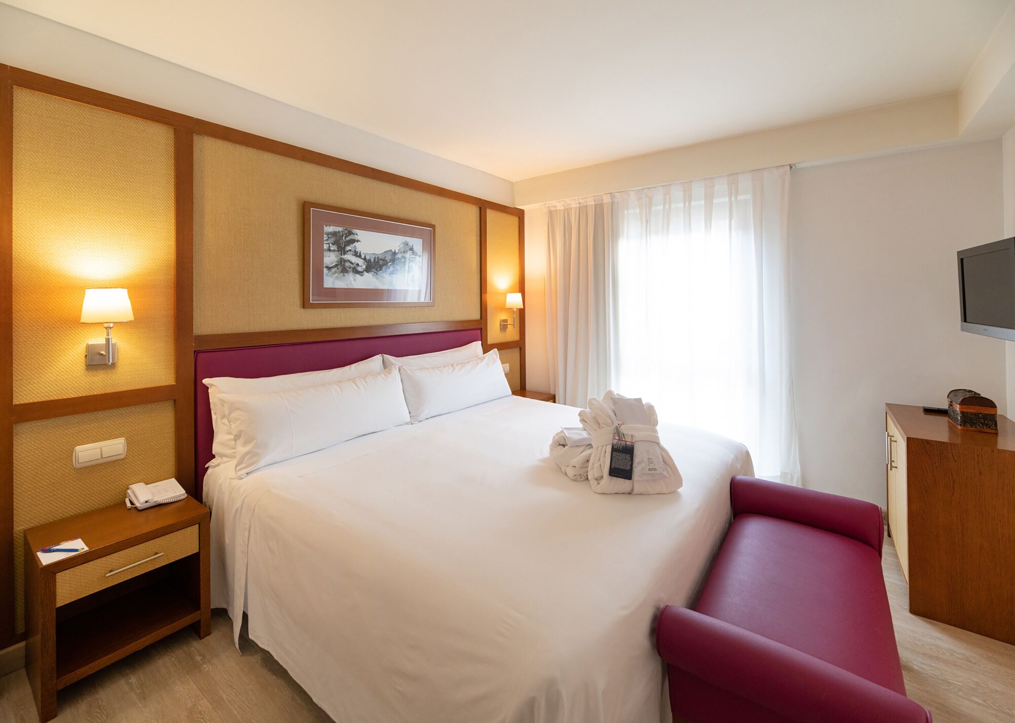 غرفة عائلية بسريرين منفصلين مع أريكة، Tryp Vielha Baqueira 4/9