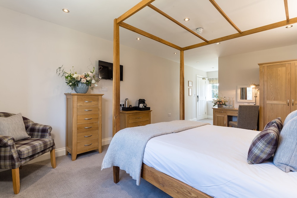 Beaulieu Hotel 5/50