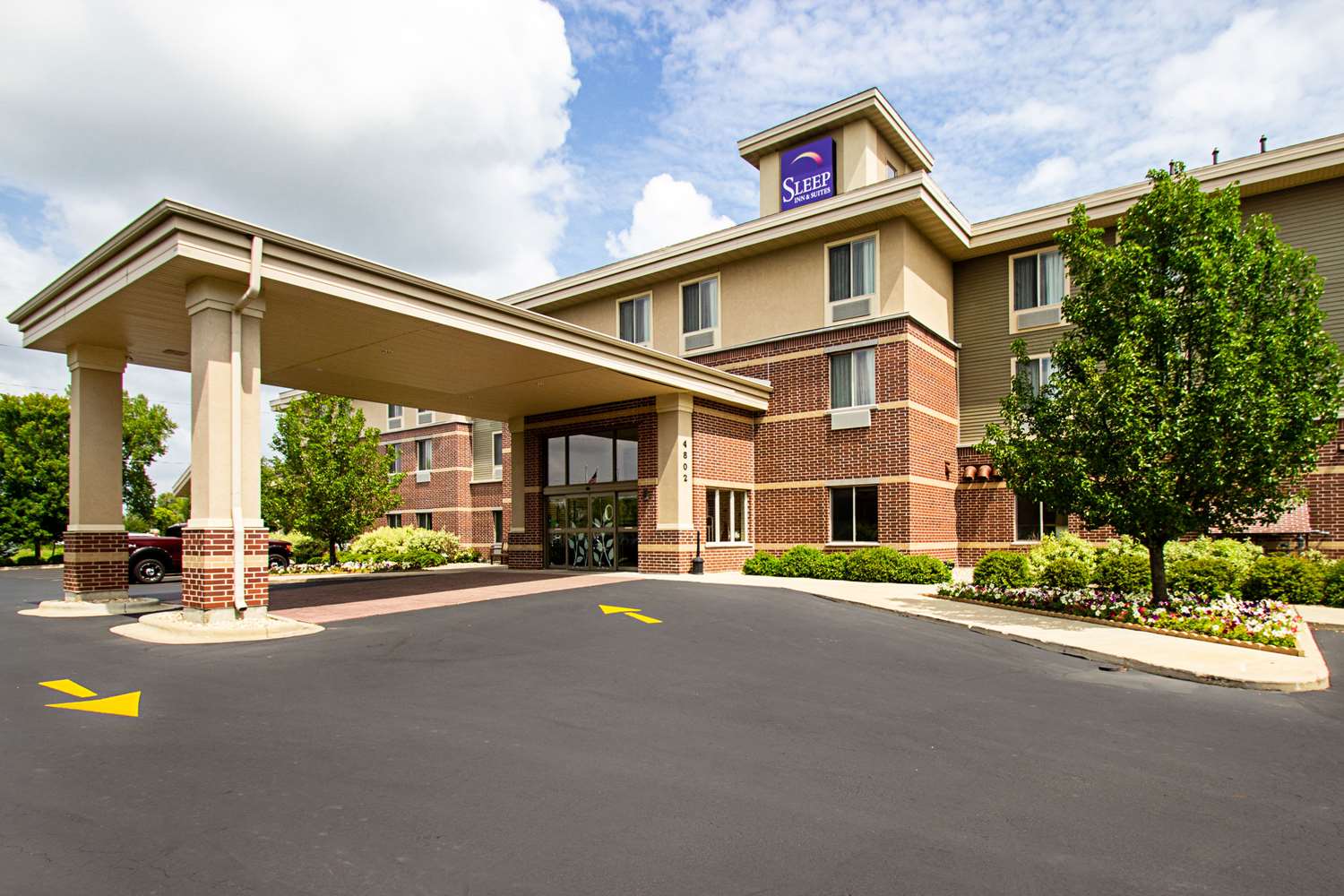 Sleep Inn & Suites Madison - Monona 17/19