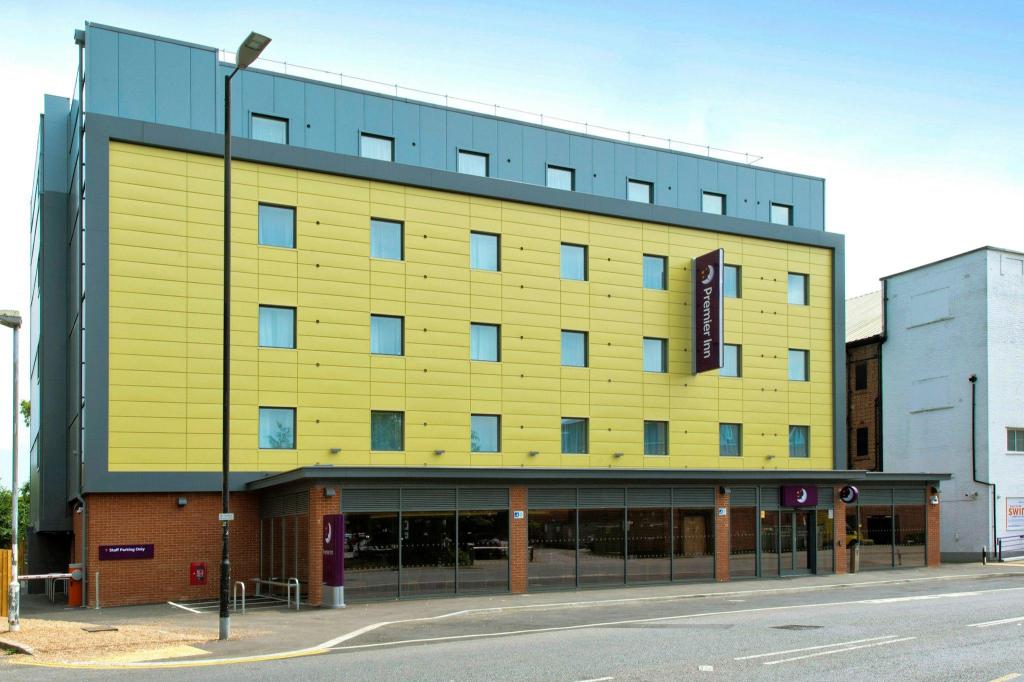 Premier Inn Newbury Town Centre (London Road) Hotel in NEWBURY