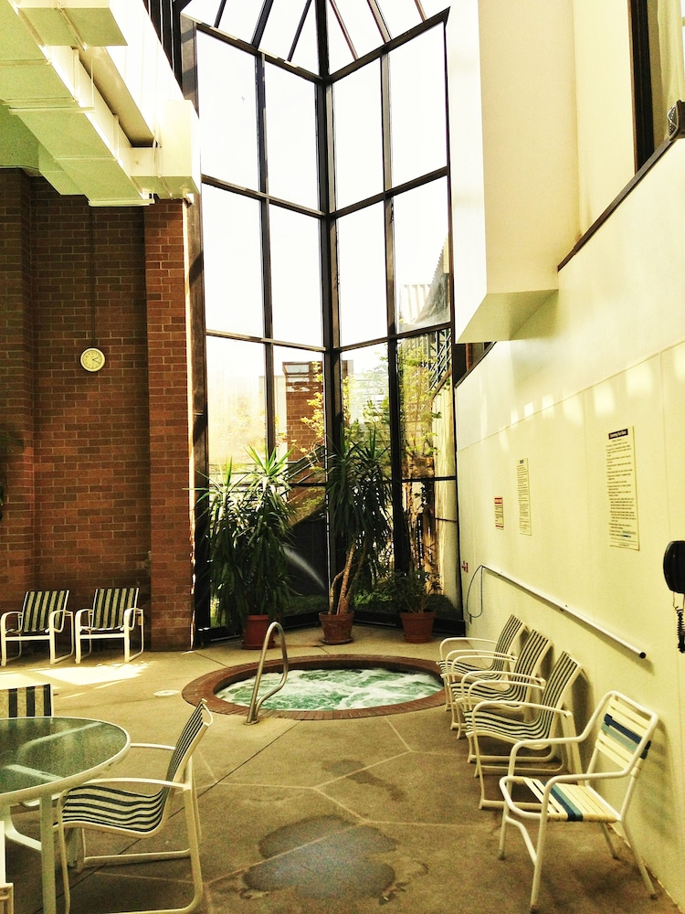 Coast Wenatchee Center Hotel 29/49