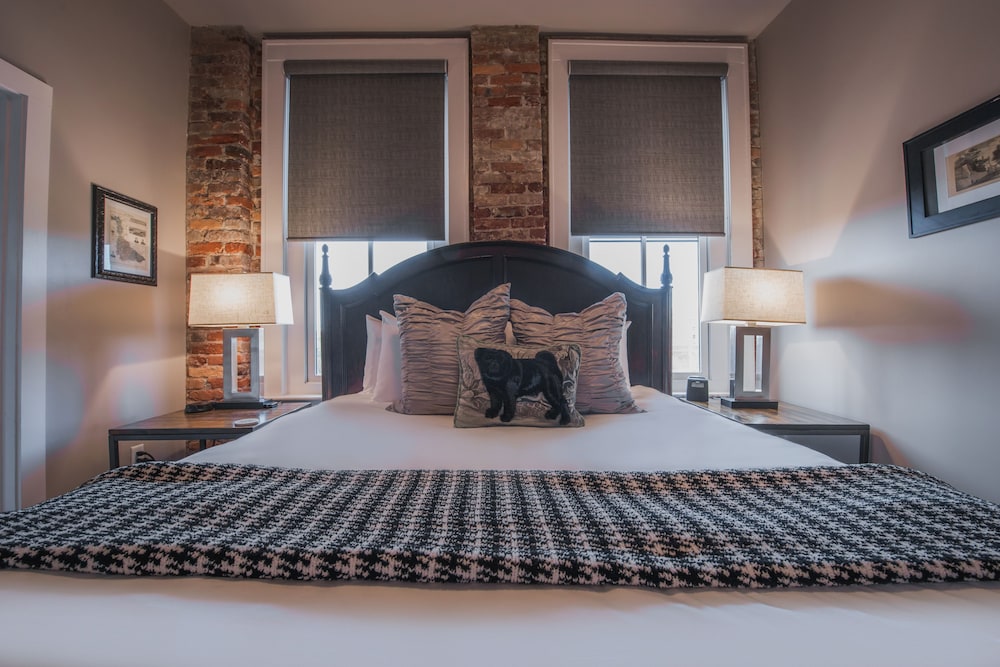 The Windsor Boutique Hotel 15/49