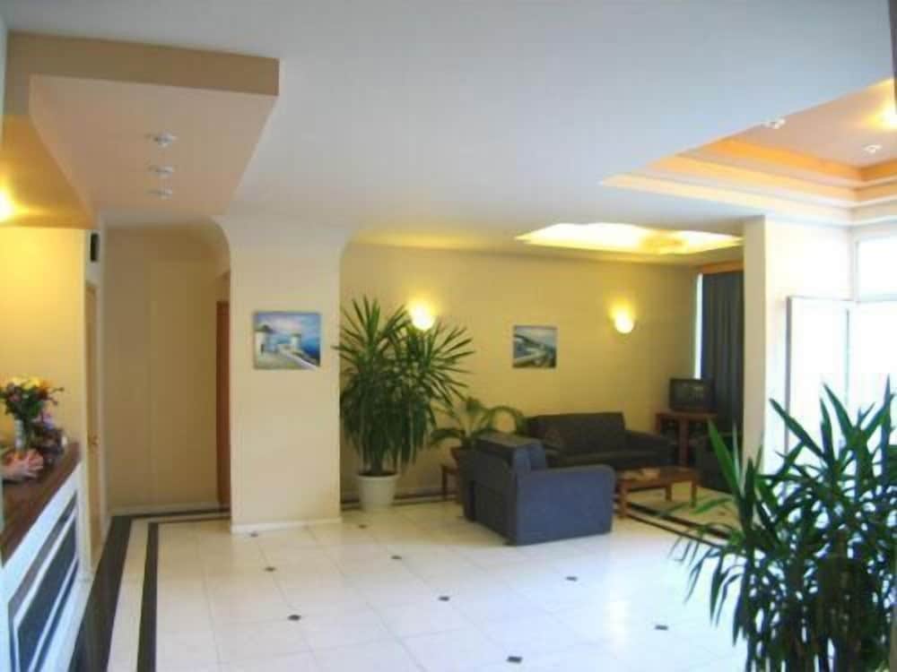 Creta Hotel 6/24
